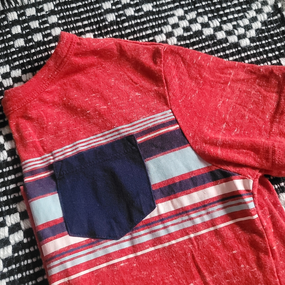 Cat&Jack Boys Tee Size Small